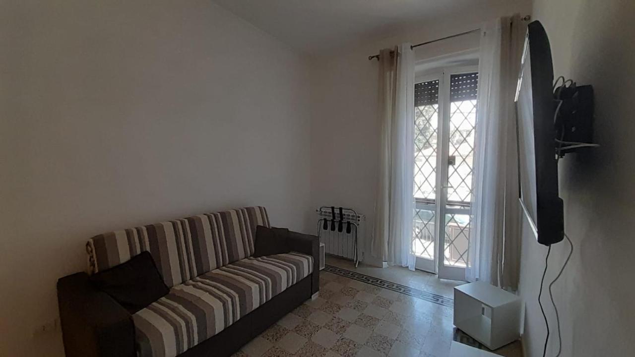 Dimora Novella Appartement Ostia Buitenkant foto
