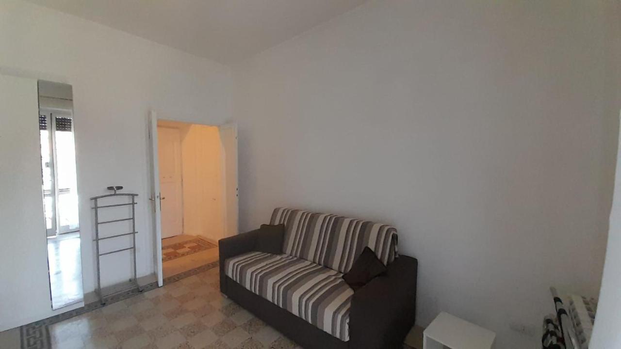 Dimora Novella Appartement Ostia Buitenkant foto